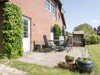 Großzügige Ferienwohnung mit Terrasse und Garten - Ferienwohnung Westerdeichstrich