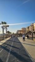 Luxurious Beach Apartment - Bed and Breakfast Durrës