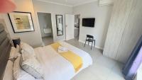 Seven On Middle - Gym Pool WiFi Central to Sandton - Bed and Breakfast Johannesburg