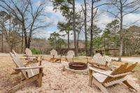 3 Mi to Dtwn! Nature-Filled Eureka Springs Cabin - B&B Eureka Springs
