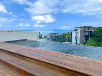 Le Savoy Three Bedroom Penthouse Rooftop Pool by LOV Mauritius - B&B Grand Baie