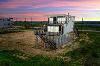 Surfside Beachfront Retreat - 4 Private Decks with Ocean Views - 5BR - Bed and Breakfast Freeport