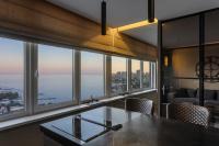 Suite mit Kingsize-Bett und Meerblick