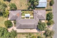 Wanderlust #4 | Hot Tub | Shared Outdoor Space - Ferienwohnung Fredericksburg