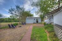 Awesome Haus with Gameroom, 4Blks to Center of Town! - Chambres d'hôtes Fredericksburg
