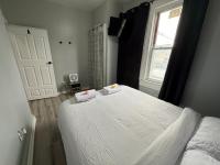 EWRBNB - Private Bedroom in Well sized Shared Apartment - 1 - B&B Elizabeth