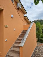 Ca' de Lina - Luminoso e moderno appartamento con ampio Terrazzo - Chambres d’hôtes Castelnuovo Magra