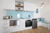 Beachfront Studio - Ocean Views - Bell Block - B&B New Plymouth