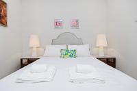 Coastal Garden Suite: Steps to the Beach & Seawalk - B&B West Vancouver