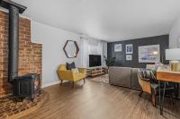 CDA Pet Bungalow Near Downtown & Trails Fenced - B&B Coeur d'Alene