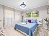 Purple Door Heaven - Heated Pool l BBQ - Bed and Breakfast St. Petersburg