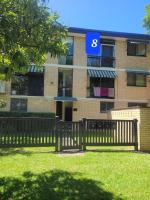 Breezy entire 2 bedroom unit top floor next to UQ - B&B Brisbane