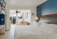 Creek Suite - King Suite with Mountain View