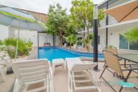 Downtown Apt common pool private terrace - B&B La Paz