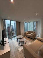 Lux Deansgate multi story apartment - B&B Manchester
