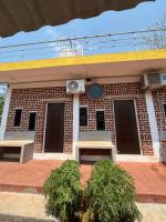Junction Box Forest Hostel - B&B Auroville