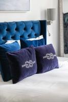 Relaxing and Spacious Kensington Apartment with Patio - B&B London