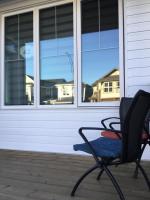 Slice of Heaven-Near Spruce Meadows 2 Car Garage - Central AC avail - Slps 8 -Entire Home - Chambres d'hôtes Calgary