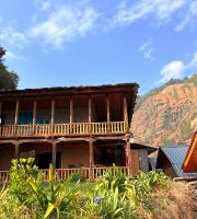 Navira Hills Laida - Jibhi - Chambres d’hôtes Banjār