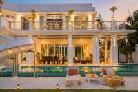 Luxury 5BR Villa Jomtien - Pool, Sports & Karaoke - B&B Jomtien