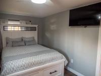 Bone's Backwater Retreat - B&B Charles City