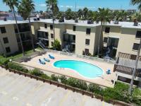 * 2 Levels * Pool * Near Beach * 2 Patios - Bed and Breakfast South Padre Island