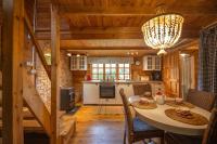 Leśniczówka Białogóra & jacuzzi - B&B Białogóra