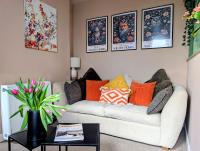 Hidden Retreat - Studio 4 minutes to the beach! Pet friendly! - B&B Weymouth