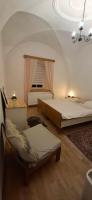 Dům u Kříže - Bed and Breakfast Broumov