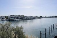 Marina climatisée 6 pers Terrasse parking - B&B Le Grau-du-Roi