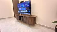 Bright 1BR Apt - Full Kitchen & Lounge - Munsiyah - B&B Riad
