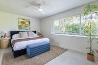 Relax & Play | 3BR Retreat Near Beach + Game Room - B&B Fort Lauderdale