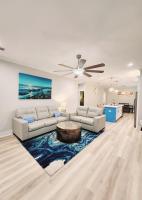 Coastal Charm Cottage Sports Complex OWA Beach! - B&B Foley