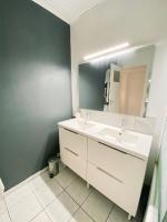 Chambre Privée dans Appartement Partagé - Calme et Lumineux - Proche Bordeaux -Lormont-P4-4 - Chambres d'hôtes Lormont