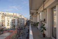 Skyline 3BR, Thessaloniki City Center, 8 Guests - Chambres d'hôtes Thessalonique