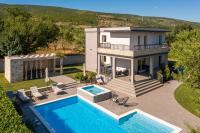 Villa Dali - luxury holiday house in relaxing area - B&B Sičane