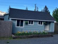 Two Lakes Guesthouse - B&B Seward