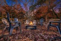 The cozy cabin get away with hot tub - Chambres d’hôtes Blue Ridge