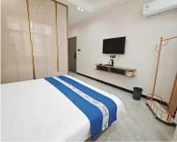 Zimmer mit Queensize-Bett und Gemeinschaftsbad