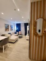 Luxury 1BR Apartment - Chambres d'hôtes Golem