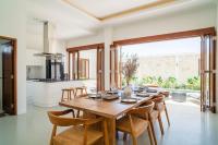 4BR Family Villa in Central Seminyak - B&B Seminyak