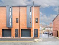 Exclusive New City Center Designer Mews Home - Chambres d’hôtes Chester