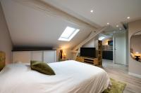 L'Étape, large and warm studio, downtown - Bed and Breakfast Épernay