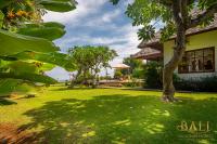 Villa Agus Mas - Serene & calm beachfront villa! - Ferienwohnung Banjar