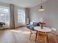 Stadthalle Family and Couples Suite - Bed and Breakfast Wenen