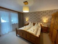 Haus Hubertus - Ferienwohnung St. Leonhard im Pitztal