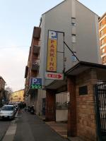 Porta Venezia's heart, Centre of Milan, Via Melzo Retro, 6th floor with balcony - Chambres d'hôtes Milan