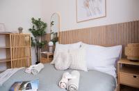 Rentero 5 min Dancing House Apartment Prague, Luxury and Modern - B&B Prague