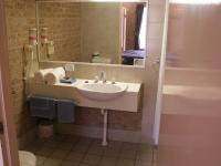 Cedar Lodge Motel - Bed and Breakfast