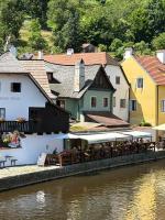 Vltava Port Riverside Restaurant-Café-Pension - Ferienwohnung Krumau